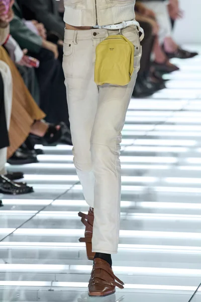 Look 39